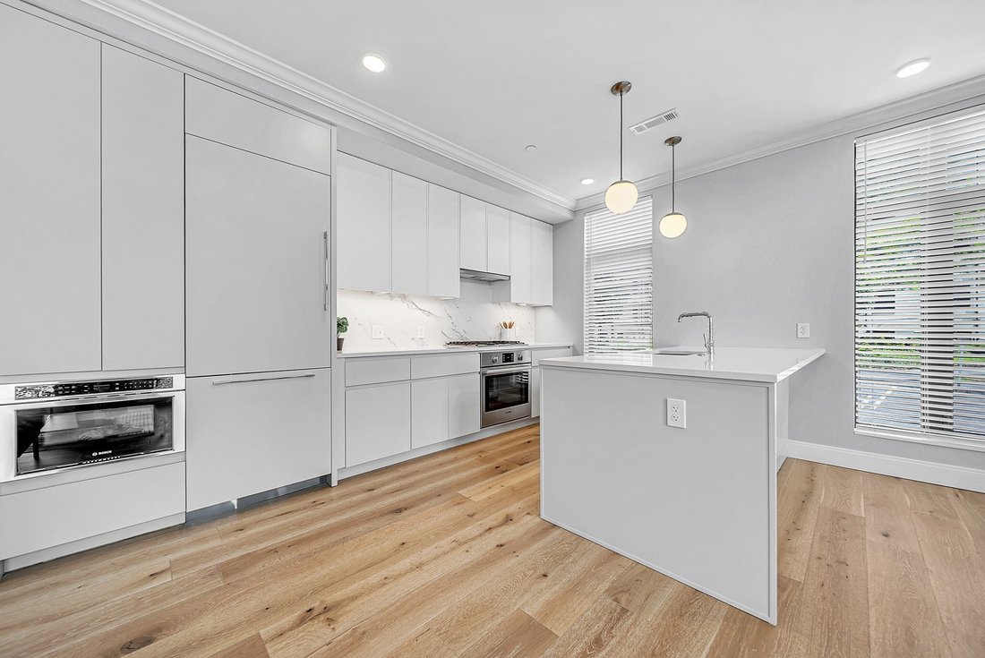 Condo in Boston, Massachusetts, United States 2 - 17611655