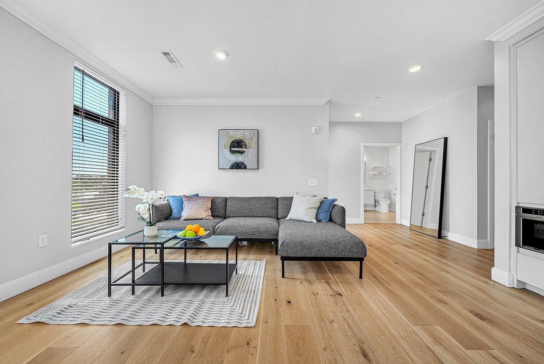 Condo in Boston, Massachusetts, United States 5 - 17611655