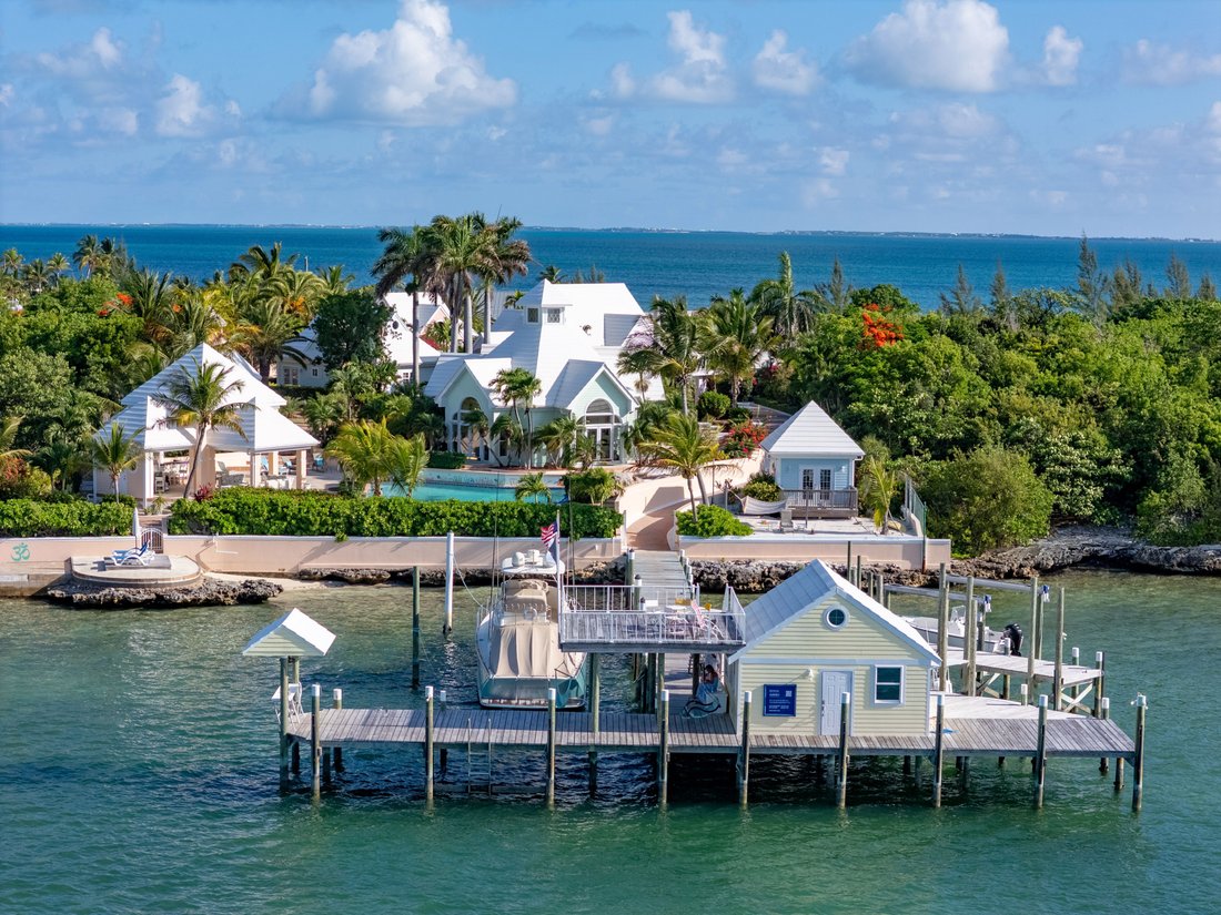 House in Marsh Harbour, Central Abaco, The Bahamas 1 - 15811954