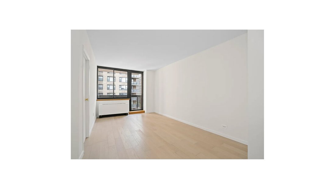 New York, New York, United States 1 - 18804207