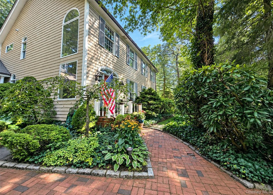 House in Yaphank, New York, United States 2 - 18802546