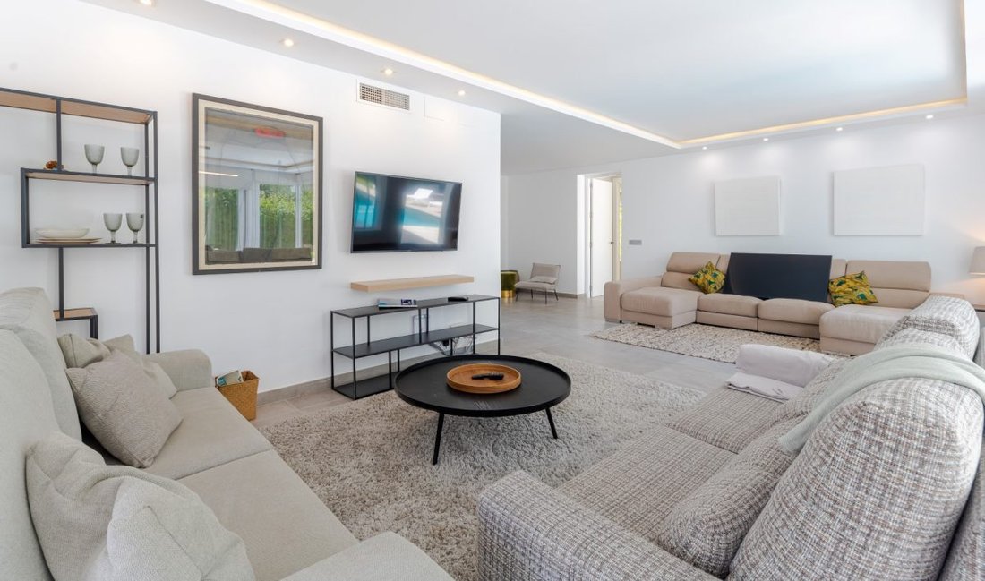 Villa a Puerto Banus, Marbella, Spagna 3 - 18804074