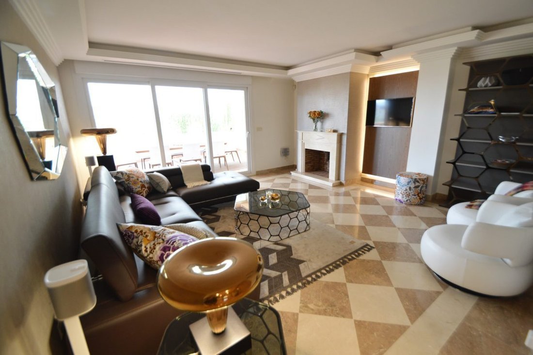 Apartamento en Playa Puerto Banús, Marbella, España 3 - 18804081