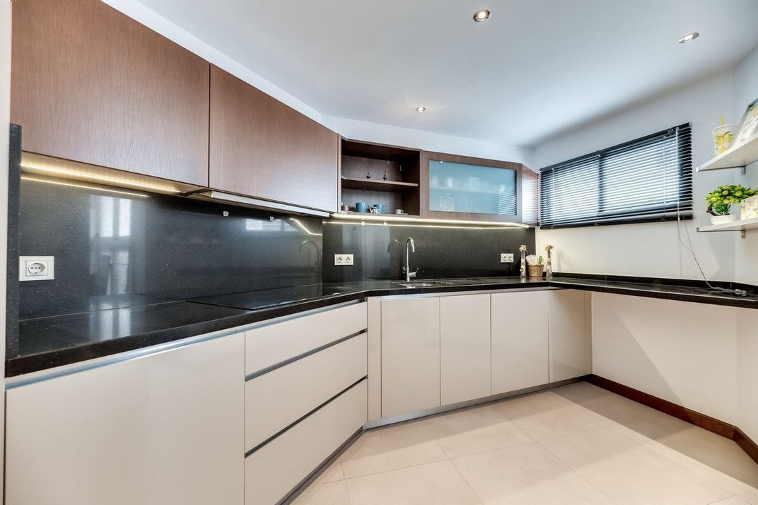 Apartamento en Playa Puerto Banús, Marbella, España 4 - 18804061