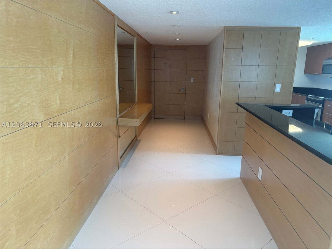 Condo in Miami, Florida, United States 5 - 18794704