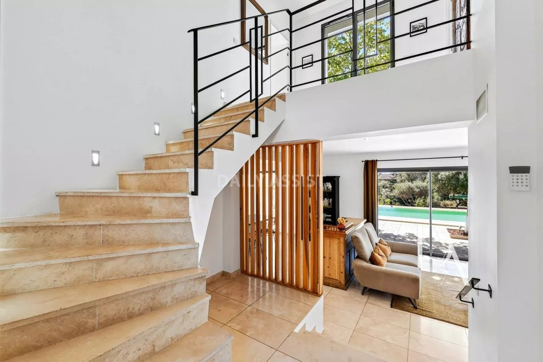 Villa in Saint-Marc-Jaumegarde, Provence-Alpes-Côte d'Azur, Frankreich 5 - 18801386