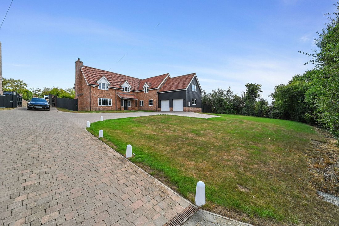 House in Charsfield, England 2 - 18798285