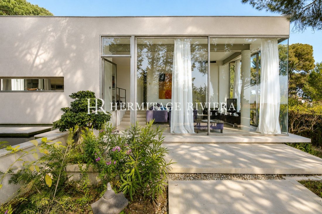 Villa a San Giovanni Capo Ferrato, Provenza-Alpi-Costa Azzurra, Francia 1 - 14046676