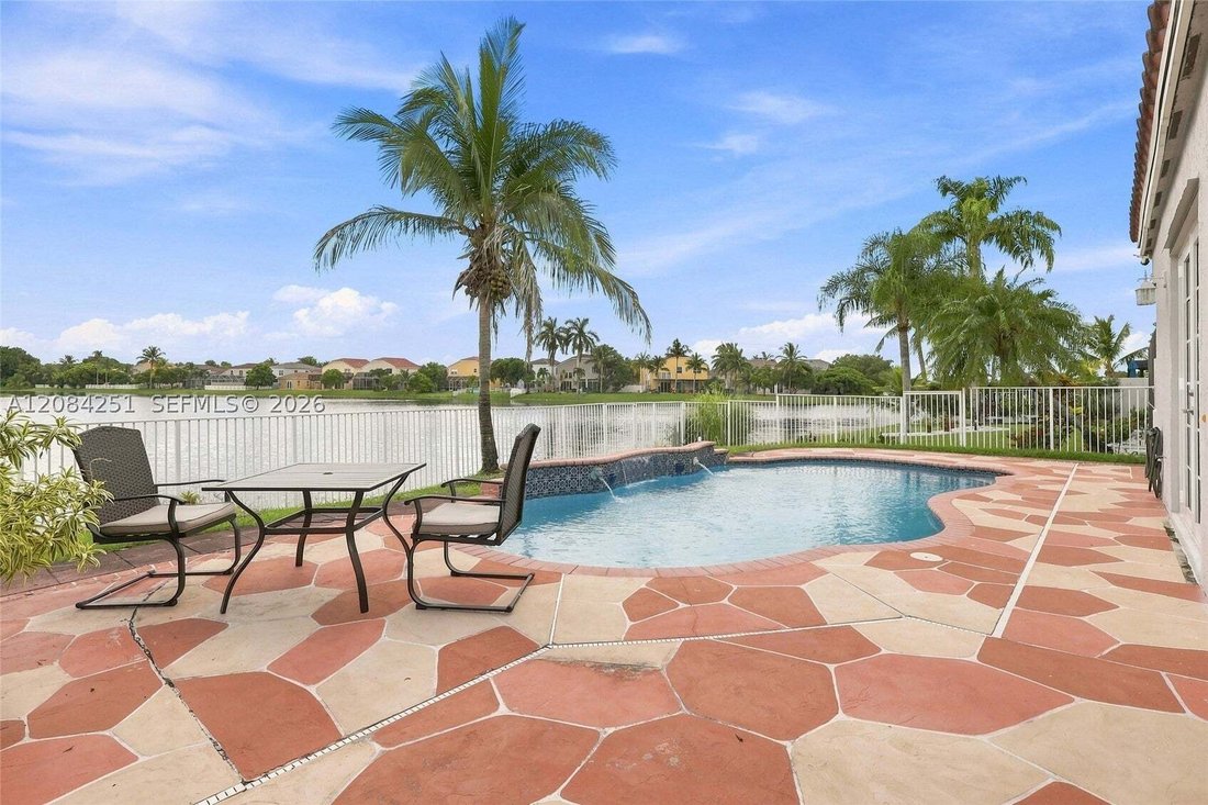 Haus in Pembroke Pines, Florida, Vereinigte Staaten 5 - 18800940