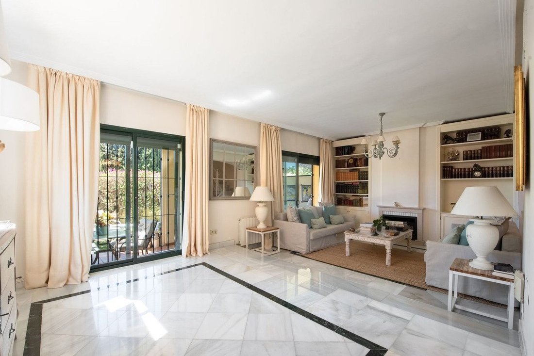 Townhouse in Marbella, Andalusia, Spain 3 - 18804102