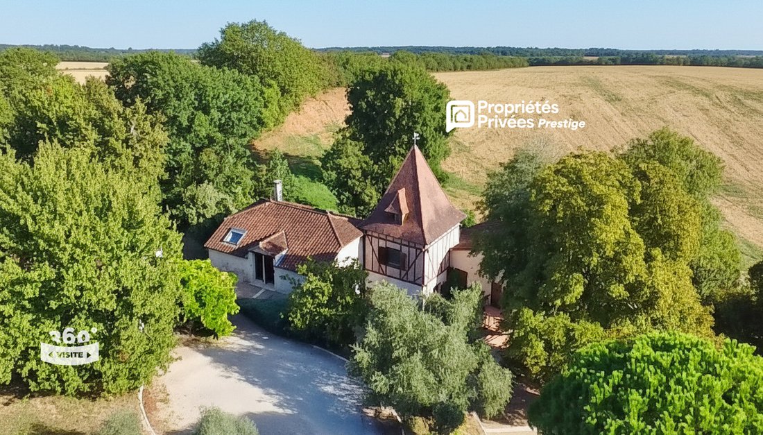 Villa en Laroque-Timbaut, Nueva Aquitania, Francia 1 - 18803133