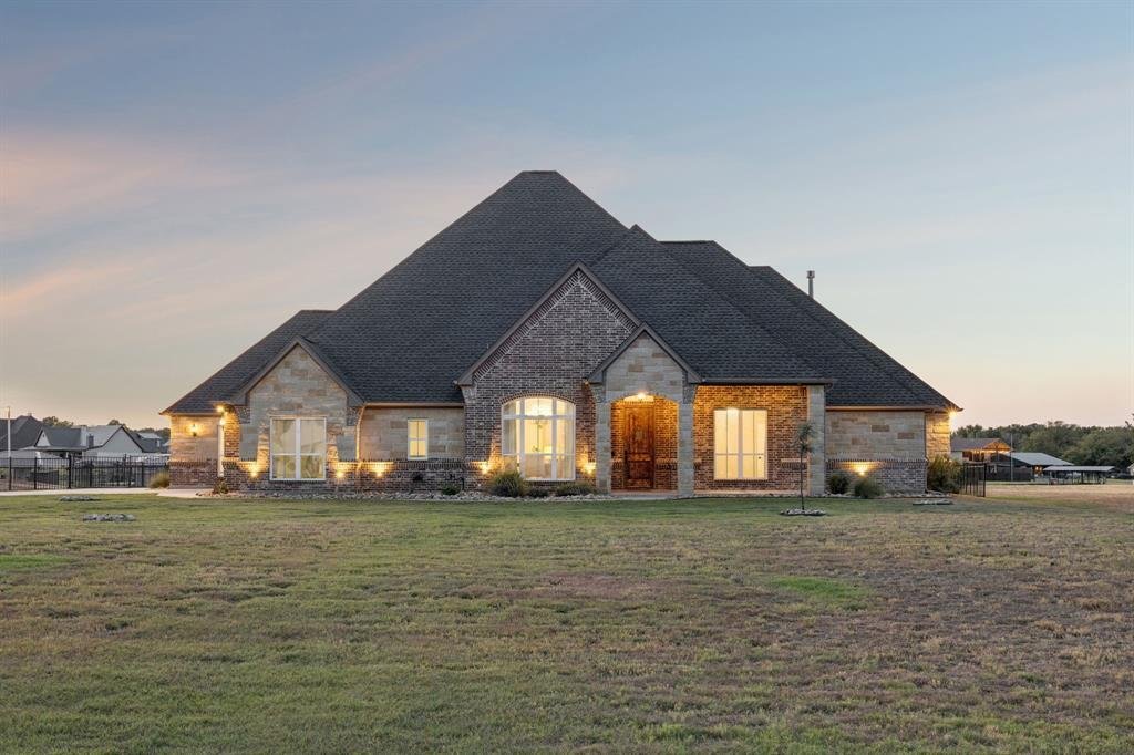 House in Azle, Texas, United States 2 - 18801162