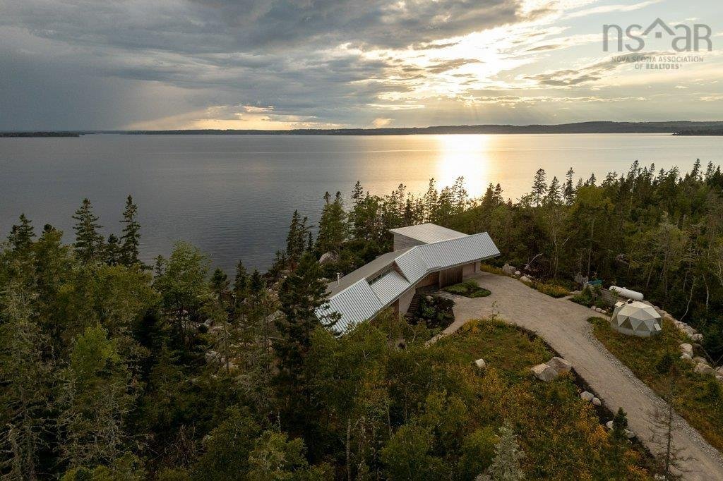 House in East River Point, Nova Scotia, Canada 4 - 18796224