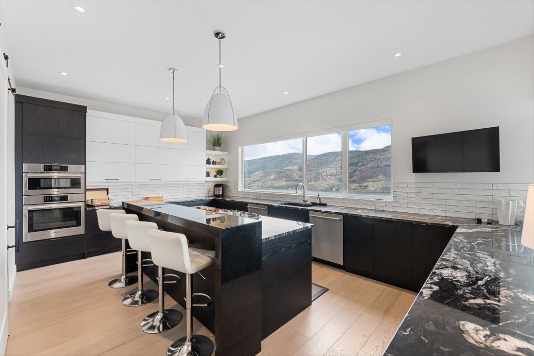 Casa en Kelowna, Columbia Británica, Canadá 5 - 18797426