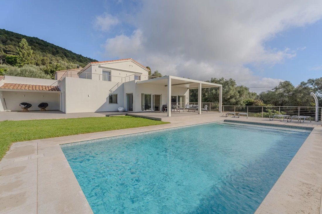 Villa in Villefranche-sur-Mer, Provence-Alpes-Côte d'Azur, Frankreich 2 - 18792161