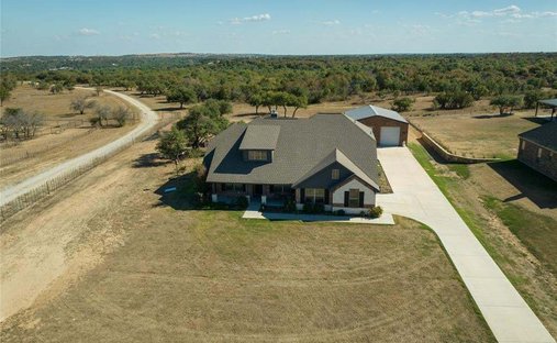 House in Springtown, Texas, United States 1