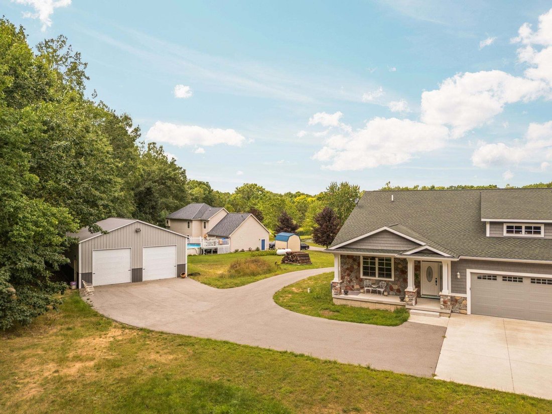 House in Roscommon Township, Michigan, United States 5 - 18799710