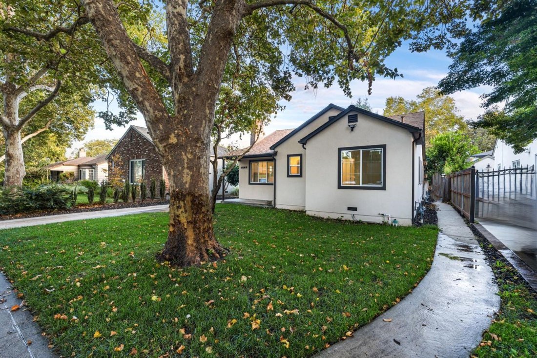 Casa a Sacramento, California, Stati Uniti 2 - 18792751