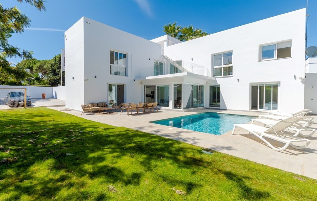 Villa a Puerto Banus, Marbella, Spagna 1 - 18804074