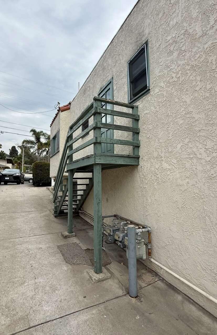 Santa Barbara, California, United States 2 - 18794315