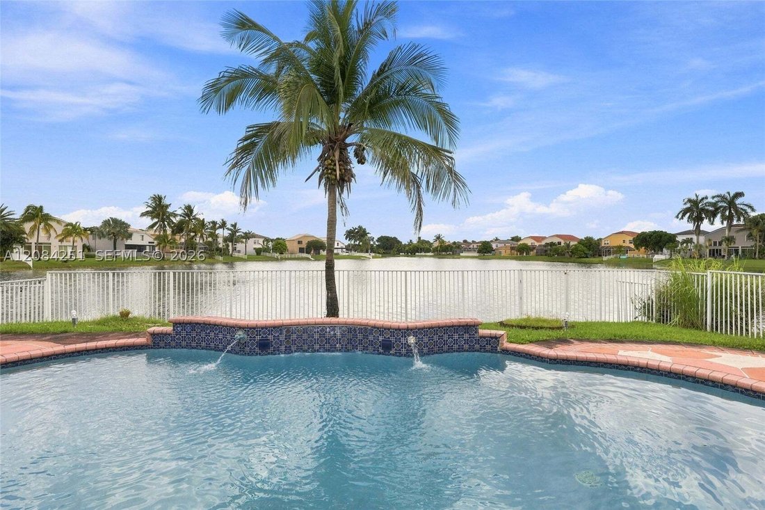 Haus in Pembroke Pines, Florida, Vereinigte Staaten 4 - 18800940