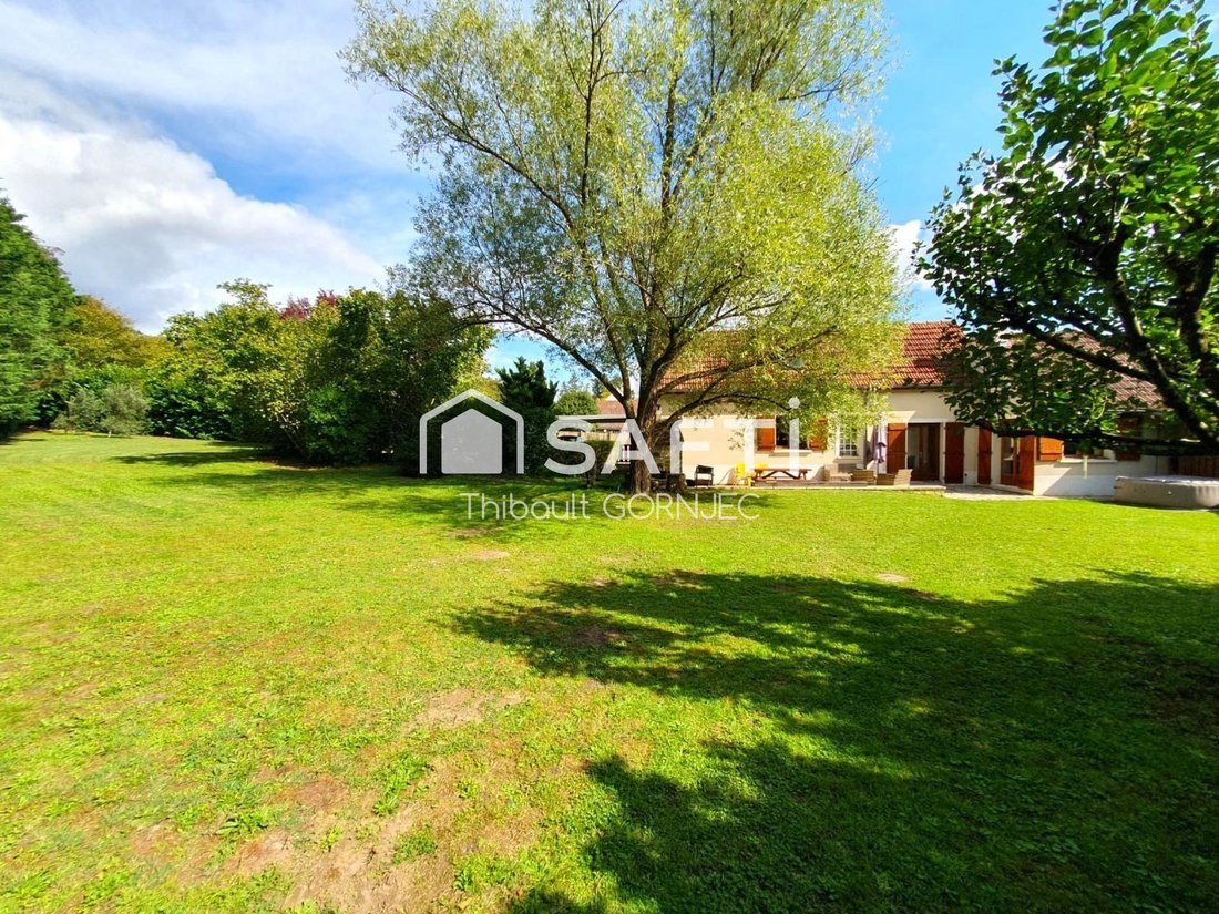 House in Bourron-Marlotte, Ile-de-France, France 1 - 18389801
