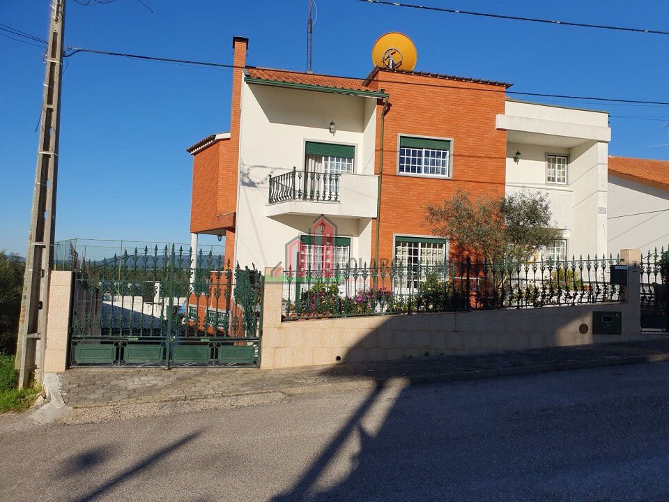 House in Santa Clara e Castelo Viegas, Coimbra District, Portugal 1 - 18798351