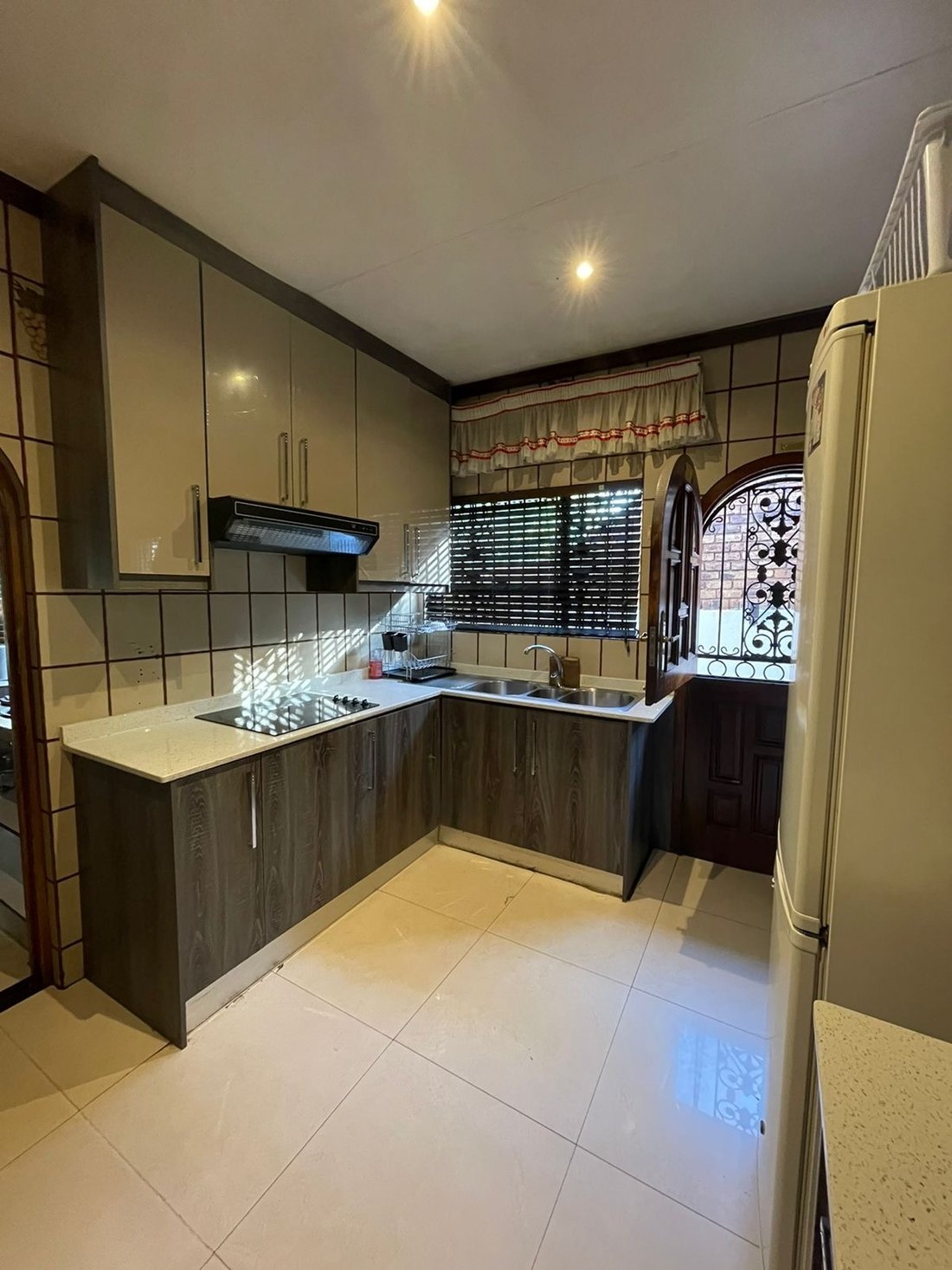 Country House in Sunderland Ridge AH, Gauteng, South Africa 5 - 18801773