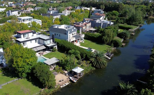 House in Rincón de Milberg, Buenos Aires Province, Argentina 1