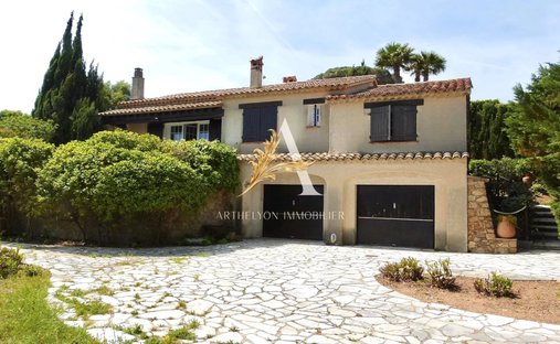 Tenuta a Nartelle-Noyer-Bellevue-bd dei Sardinaux, Sainte-Maxime, Francia 1