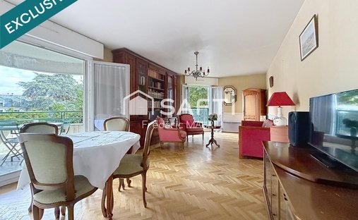Apartment in Saint-Cloud, Ile-de-France, France 1
