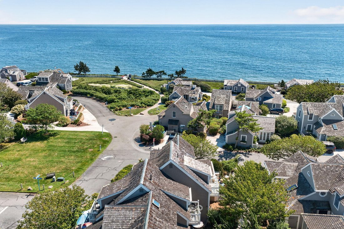 Townhouse in Mashpee, Massachusetts, United States 1 - 18794334