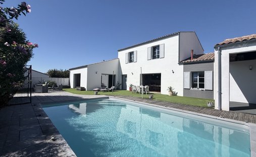 Casa en Saint-Rogatien, Nueva Aquitania, Francia 1