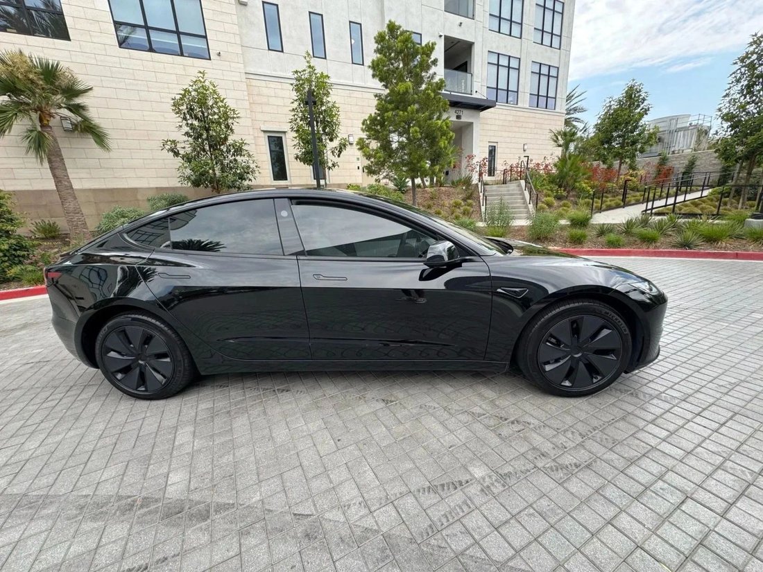 Sedan in Riverside, CA, United States 4 - 18798512