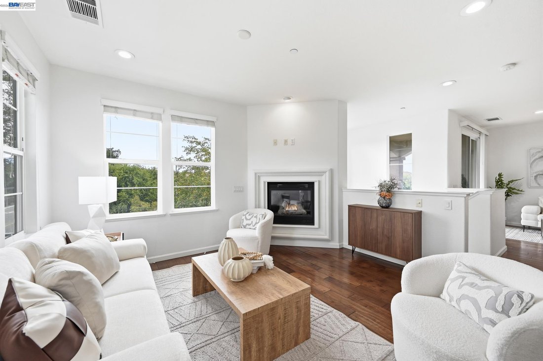 Condo in San Jose, California, United States 3 - 18795254