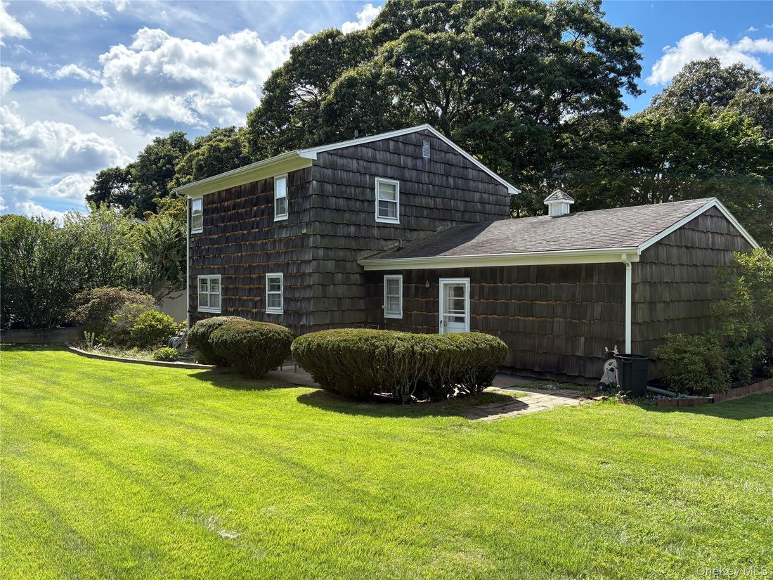 Haus in East Moriches, New York, Vereinigte Staaten 3 - 18803820