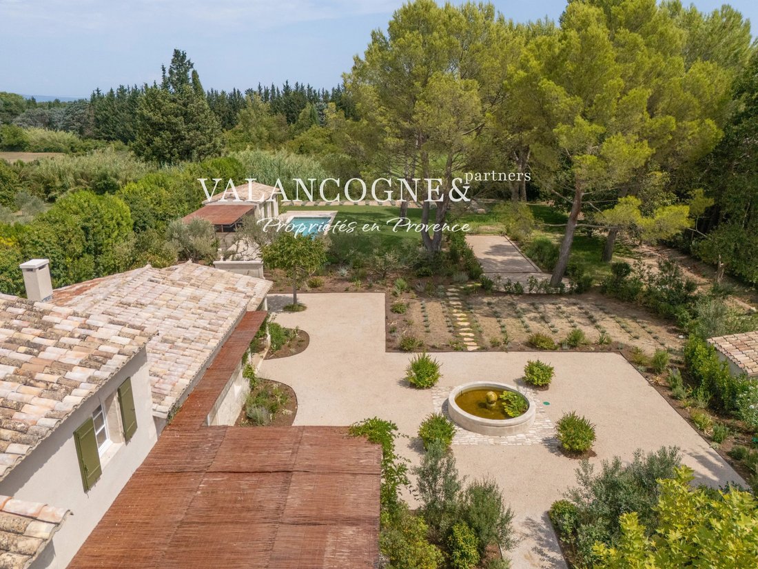 House in Eygalières, Provence-Alpes-Côte d'Azur, France 3 - 18800233