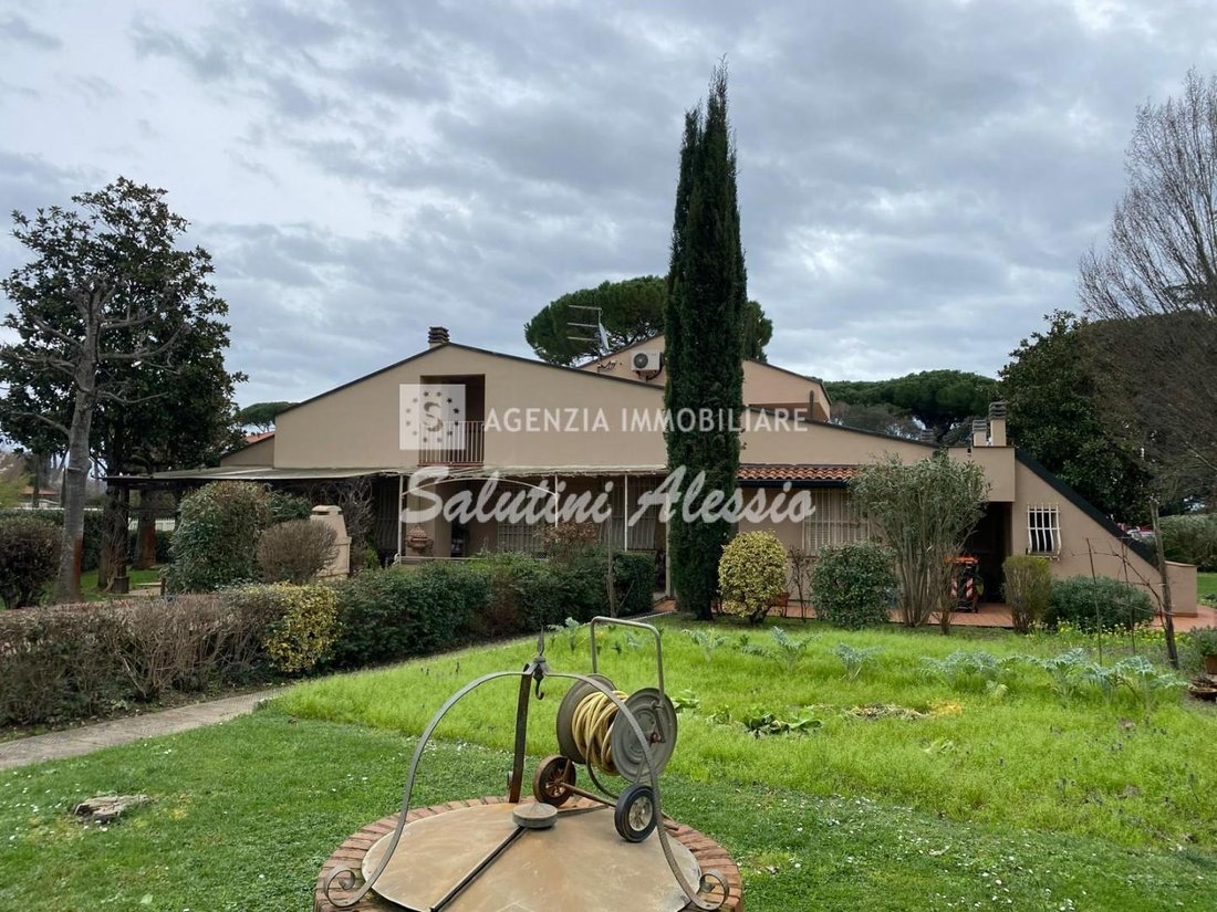 Villa in Oltrera, Pontedera, Tuscany 2 - 15391916