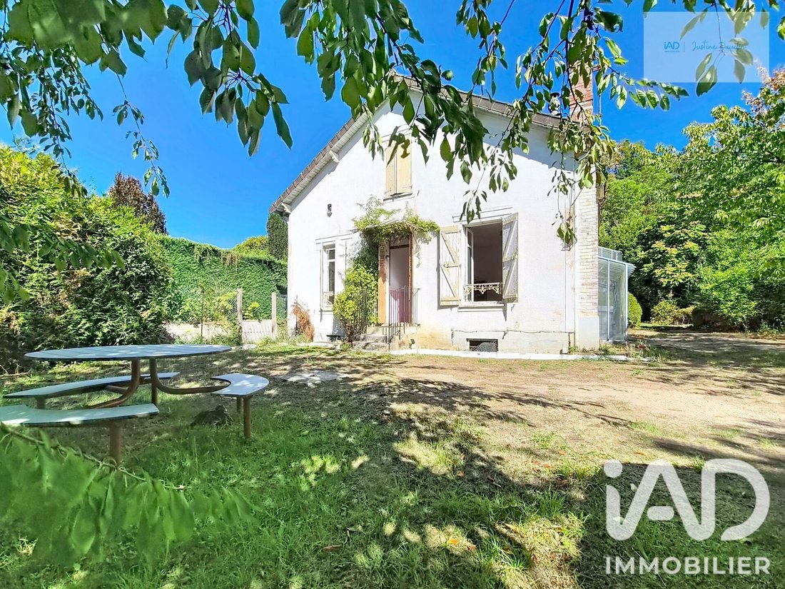 Casa en Boissettes, Isla de Francia, Francia 1 - 18800321