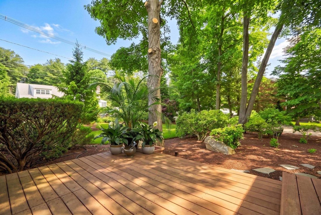 House in Burlington, Massachusetts, United States 4 - 18429599