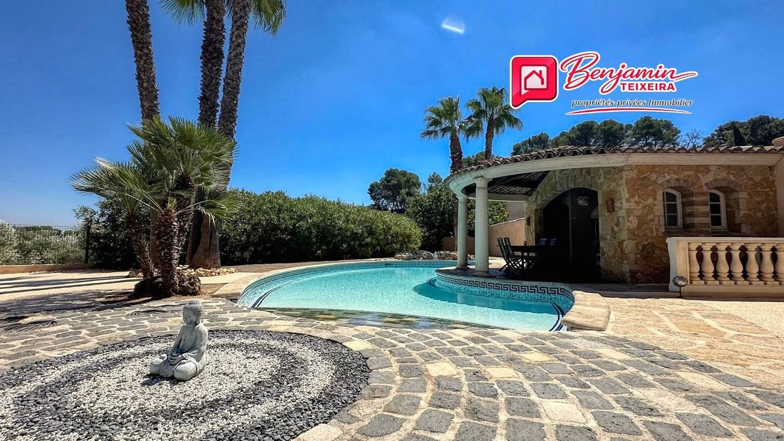 Villa in La Motte, Provence-Alpes-Côte d'Azur, France 2 - 18799312