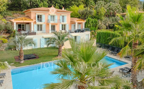 Villa in Grasse, Provence-Alpes-Côte d'Azur, France 1