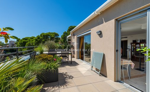 Apartment in Boulouris, Saint-Raphaël, France 1