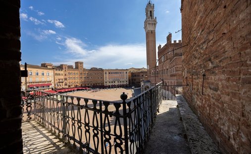 Apartment in Centro Storico, Siena, Tuscany 1