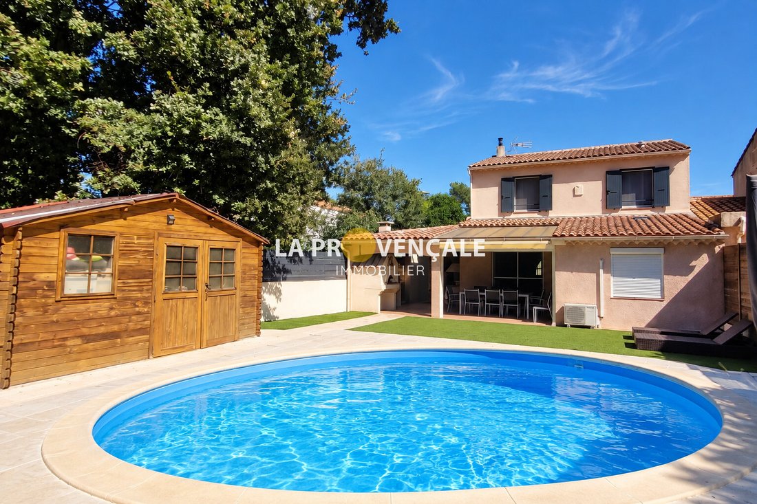 Villa in Greasque, Provence-Alpes-Côte d'Azur, France 1 - 18790307