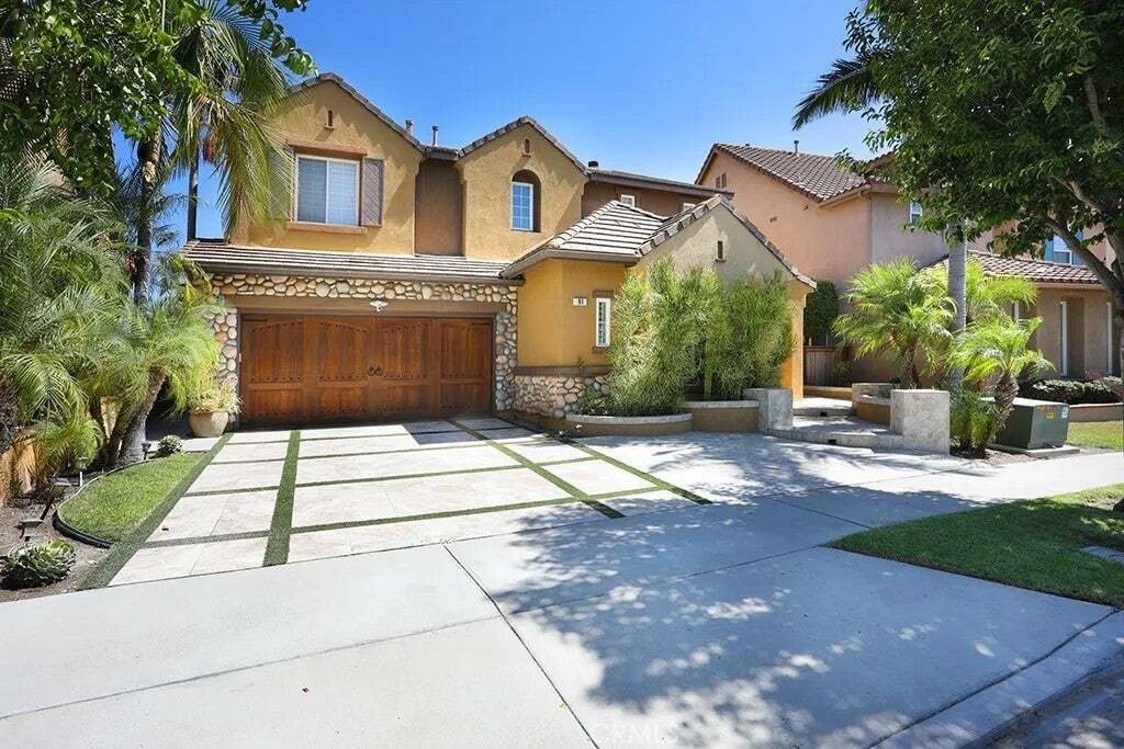 House in Mission Viejo, California, United States 1 - 18801117