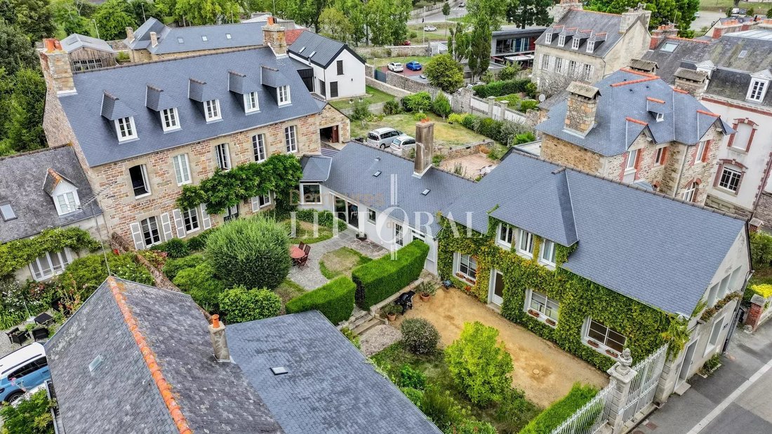 Townhouse in Centre Ville, Paimpol, France 1 - 16767980
