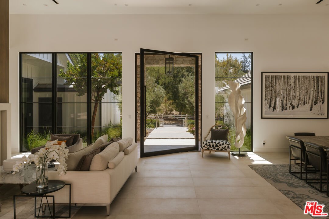 Casa en Hidden Hills, California, Estados Unidos 4 - 18796167