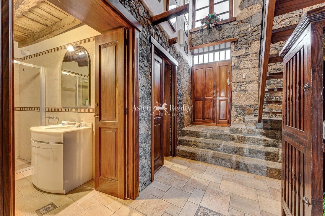 Villa in Vilaflor, Canary Islands, Spain 2 - 11930359
