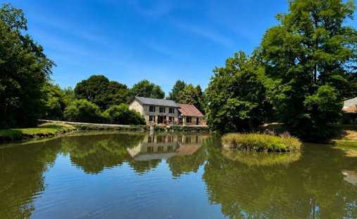 Maison à Chamboulive, Nouvelle-Aquitaine, France 1